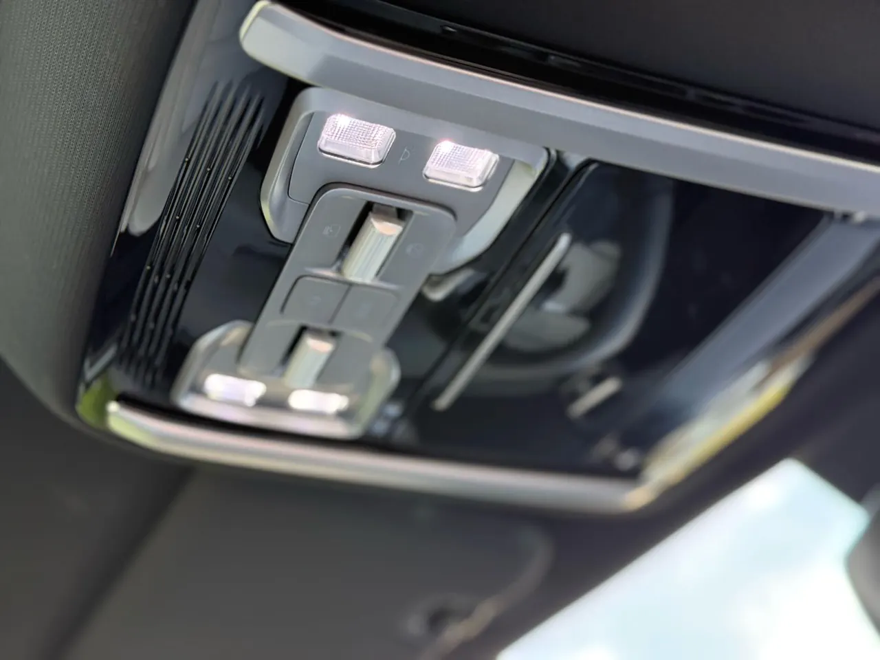 FangChengBao 2025 titanium 7 1.5T stepless 190KM four-wheel drive Ultra version of automatic gear 11
