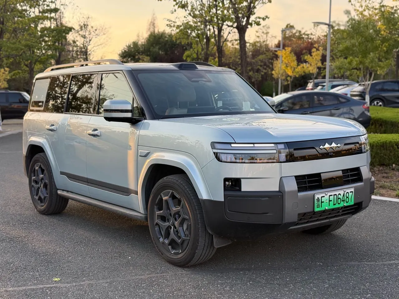 FangChengBao 2025 titanium 7 1.5T stepless 190KM four-wheel drive Ultra version of automatic gear 3
