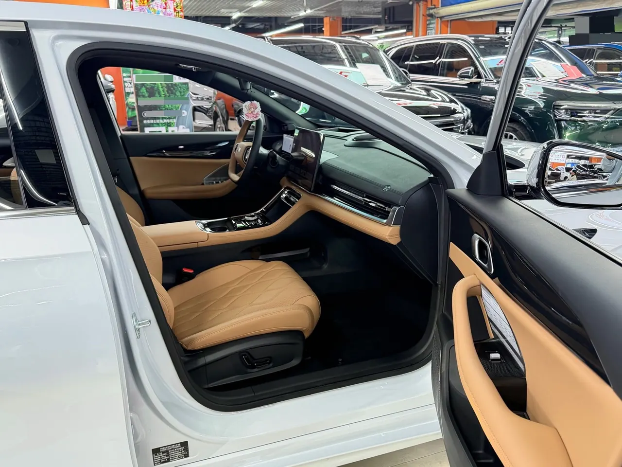 Geely Galaxy 2026 A7 EM-i 1.5 235km Discovery Edition Automatic Gear 13