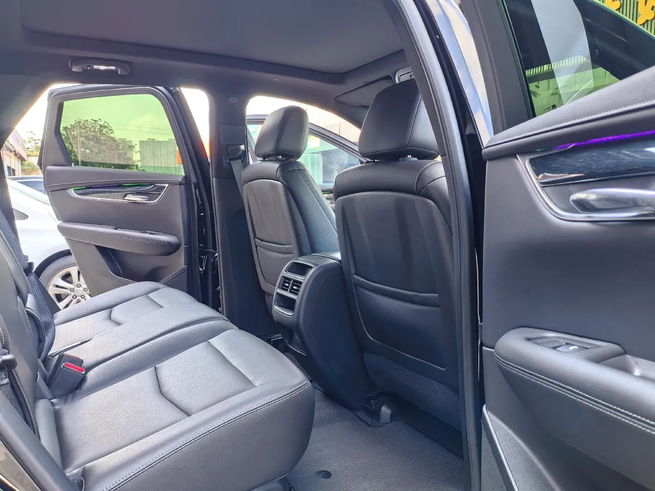 Cadillac 2022 XT5 48V 2.0T Two-Drive Luxury Automatic Gear 6