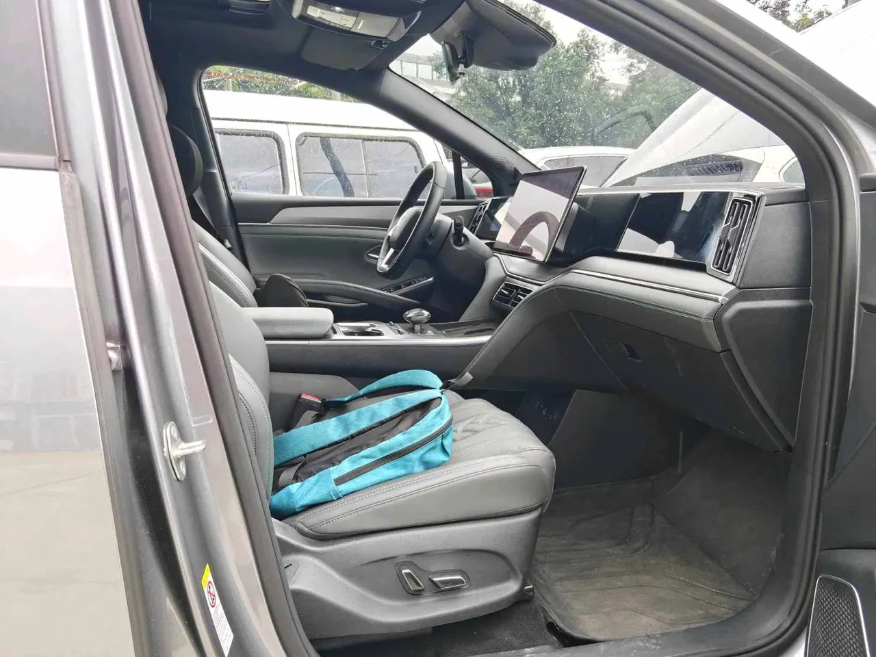 BYD 2025 Song L DM-i 1.5 Stepless Smart Driving Edition 112km Exceed Automatic Gear 4