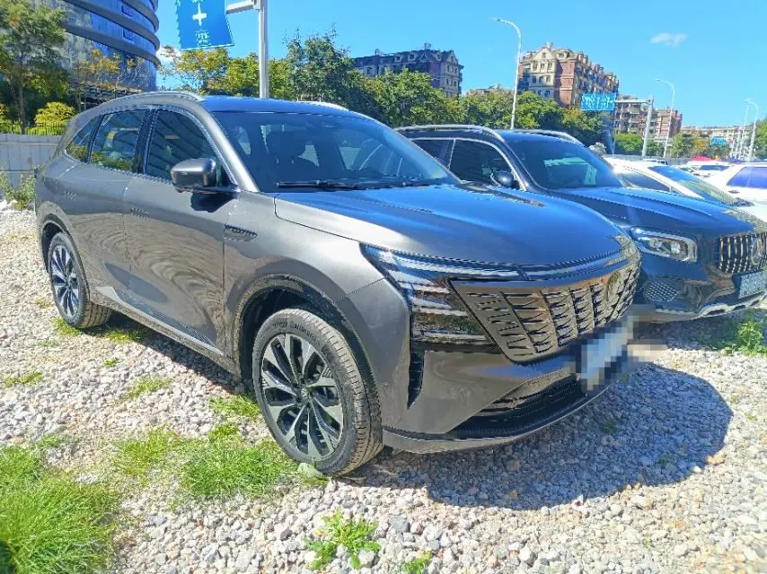 ChangAn 2025 CS75 PLUS 2.0T Ultra New Blue Whale Smart Engine Automatic Gear 3