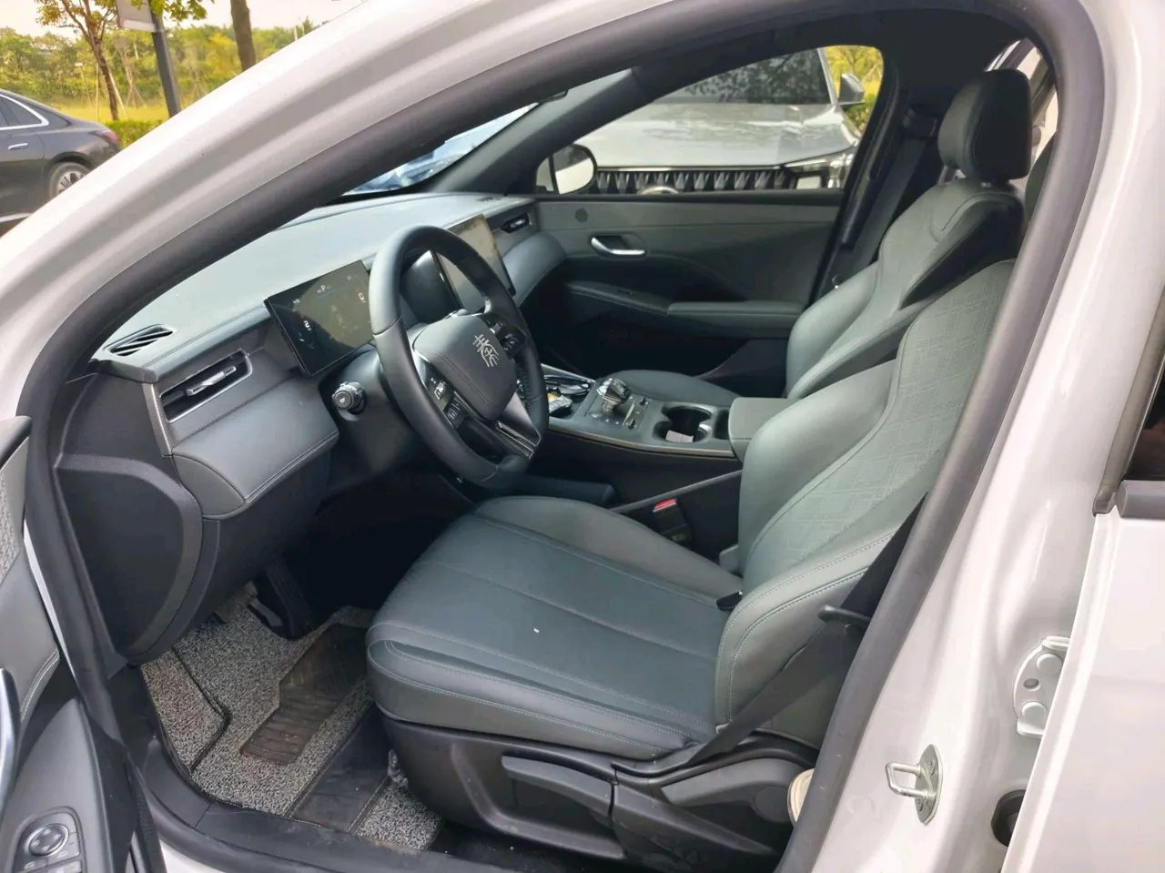 BYD 2025 Qin PLUS DM-i 1.5 stepless intelligent driving version 55KM leading automatic gear 4