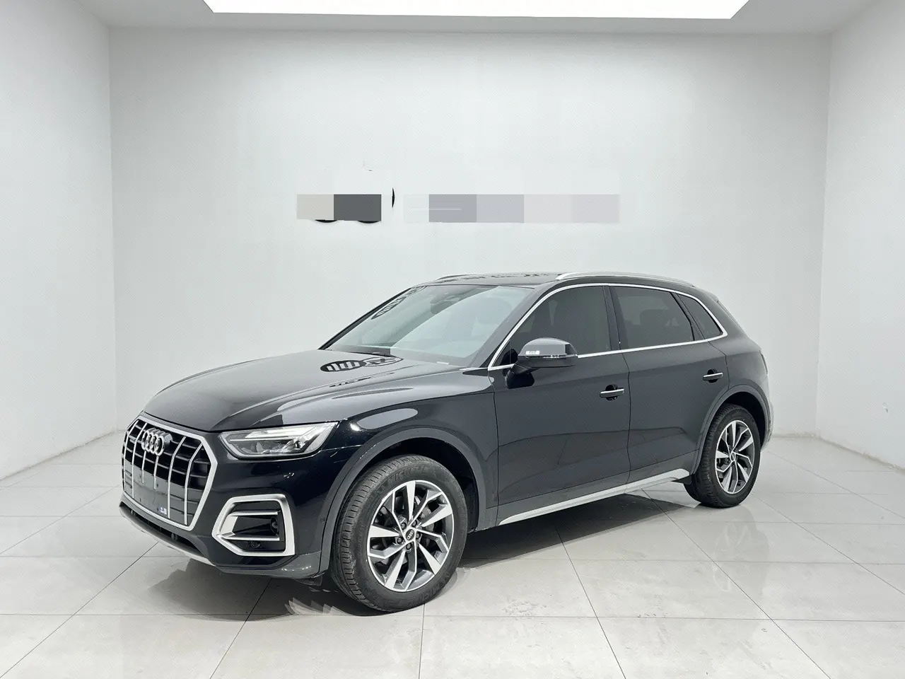 Audi 2022 Q5L 2.0TFSI 40TFSI Deluxe Elegant Automatic - View 1