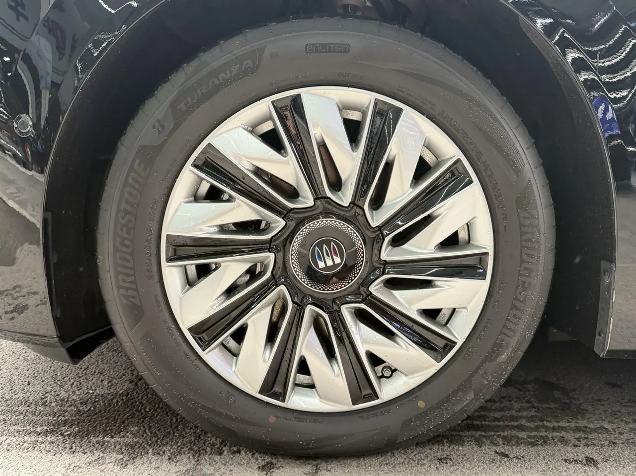 Buick 2026 to the world family 1.5T luxury version of automatic gear 4