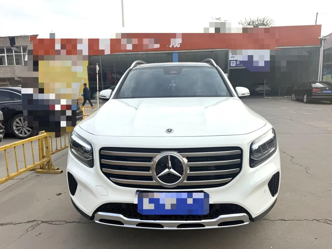 Mercedes Benz 2025 GLB 220 48V 2.0T Sporty Model Automatic 2