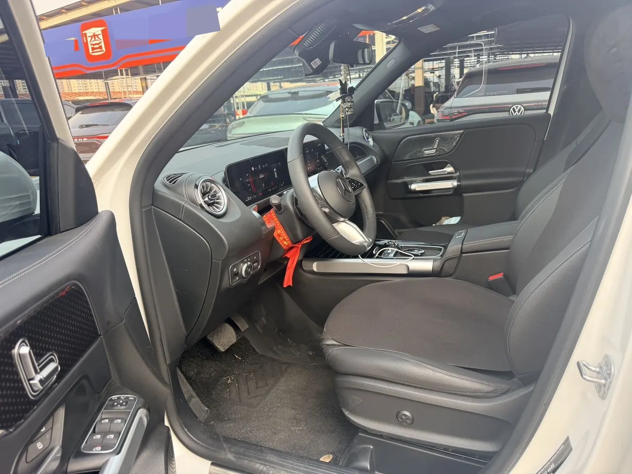 Mercedes Benz 2025 GLB 220 48V 2.0T Sporty Model Automatic 4