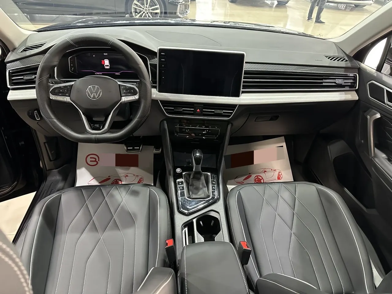 Volkswagen 2024 Tiguan L R-Line 2.0TSI 330TSI Two‑wheel‑drive R‑Line Dragon Glory Edition Automatic 6