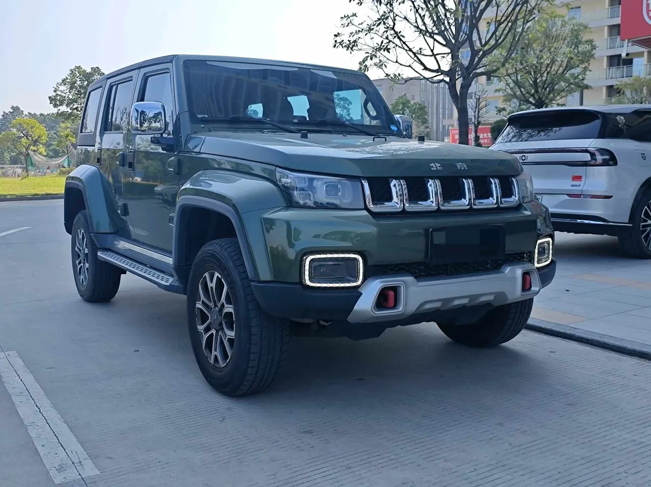 Beijing 2020 BJ40 2.0T 4-wheel drive city hunter version chivalrous automatic gear 3