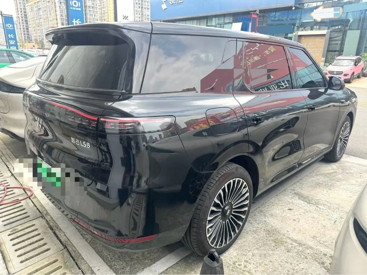IM 2026 IM LS8 52 Max Luxury Six-seat Automatic Gear 5