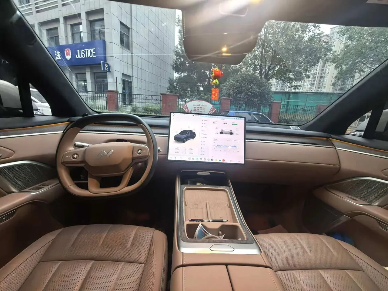 ONVO 2025 L90 Max six-seat automatic gear 3