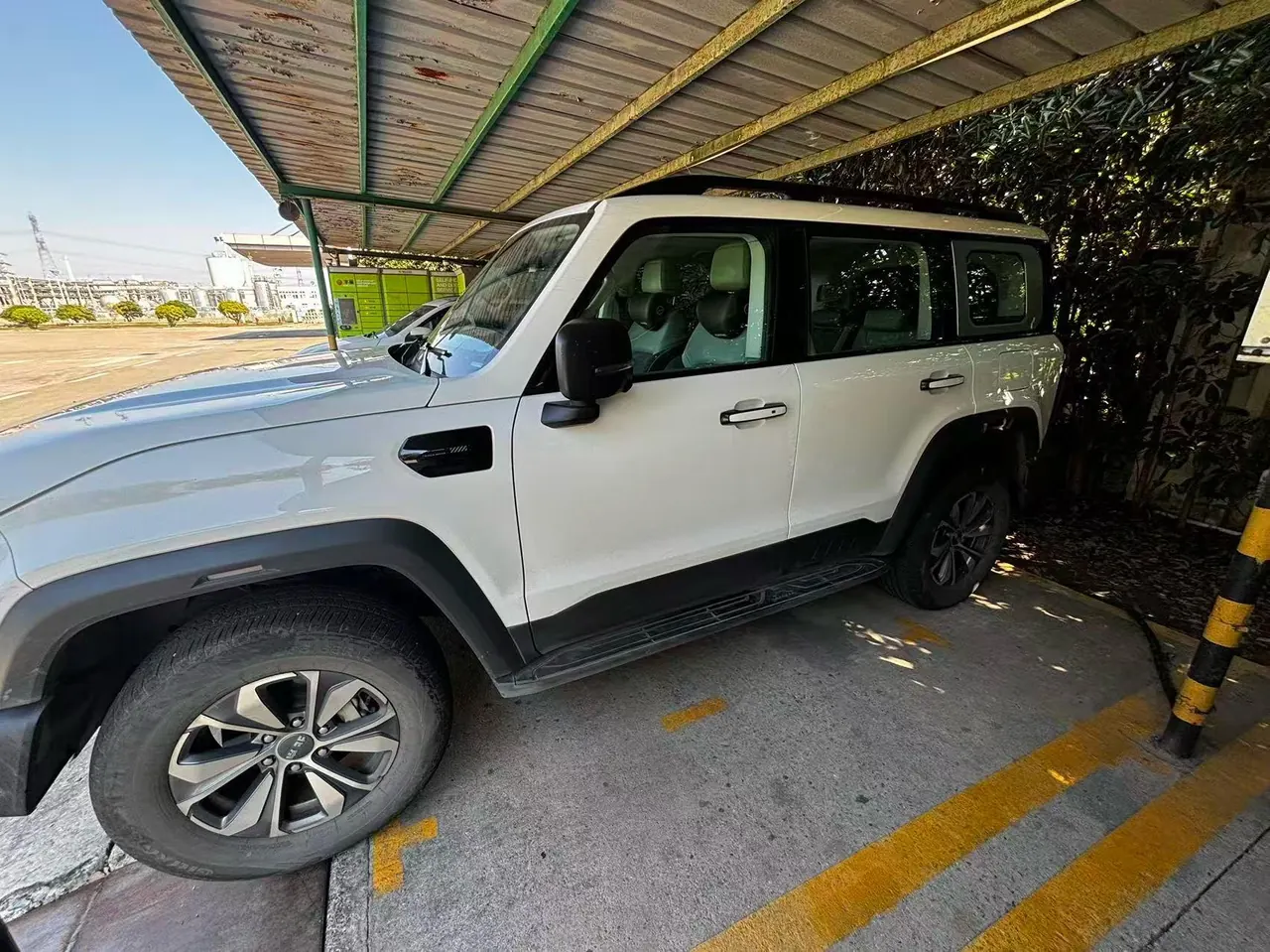 Beijing 2024 BJ40 2.0T City Hunter Edition Extreme Automatic Gear 3