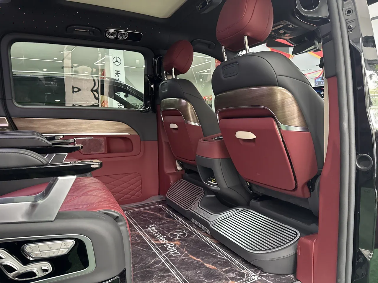 Mercedes Benz V 2020V 260 2.0T Premium Edition Automatic Gear 4