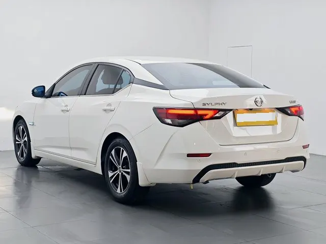 Nissan 2021 Sylphy 1.6 Stepless XL Pleasant Edition Automatic Gear 4