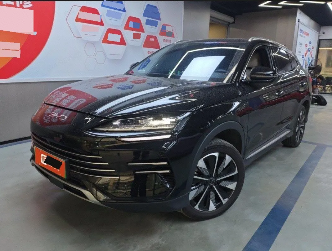 BYD Song PLUS New Energy 2025 Song PLUS DM-i 1.5 Stepless 112KM Honorable Automatic Gear - View 1