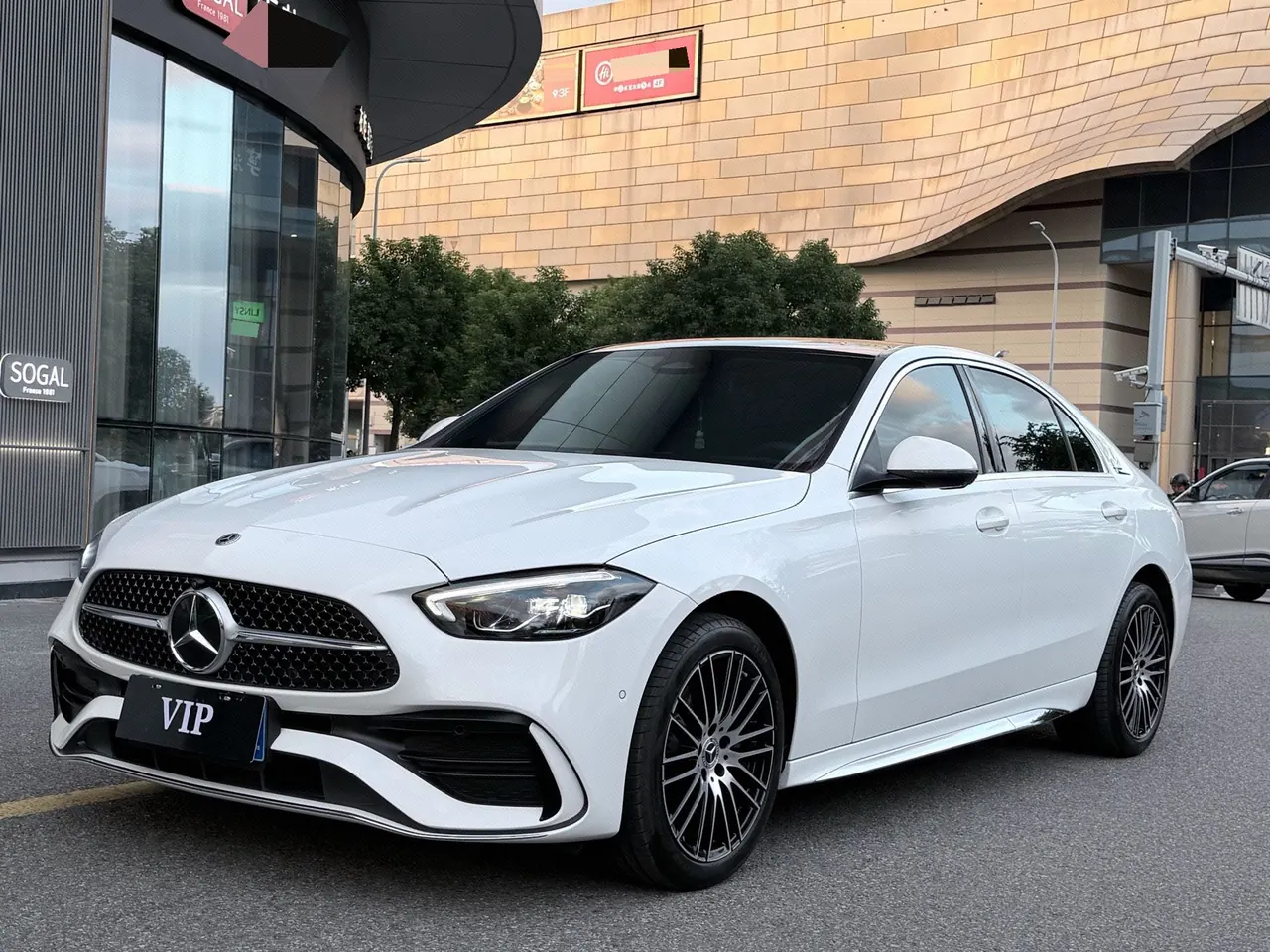 Mercedes Benz Class C 2025 C 260 L 48V 1.5T Sports Edition Automatic Gear - View 1