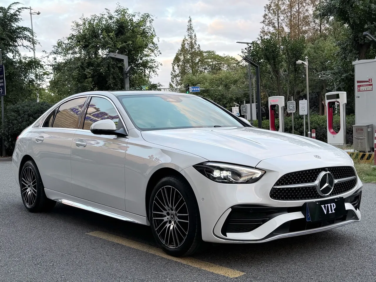 Mercedes Benz Class C 2025 C 260 L 48V 1.5T Sports Edition Automatic Gear 10