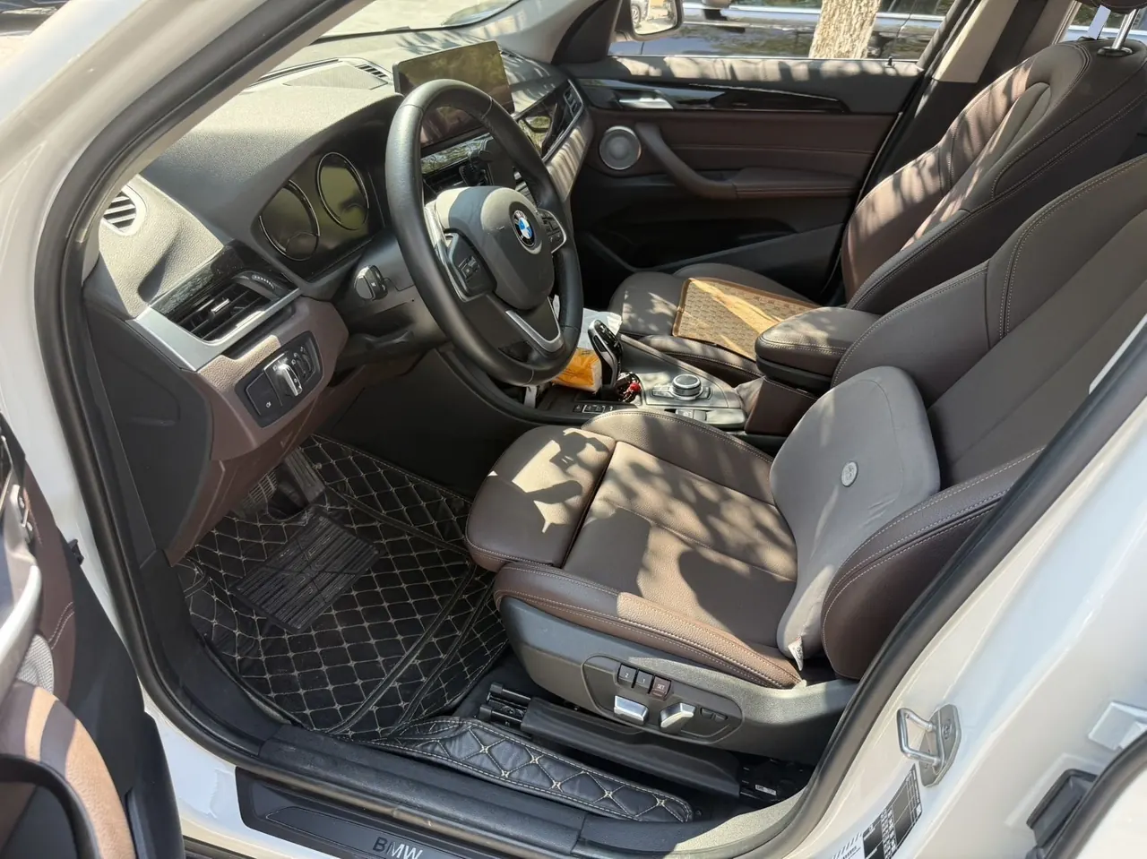 BMW 2022 X1 sDrive20Li 1.5T fashion automatic gear 3