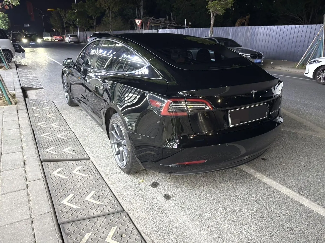Tesla 2022 Model 3 rear-wheel drive version of automatic transmission 6