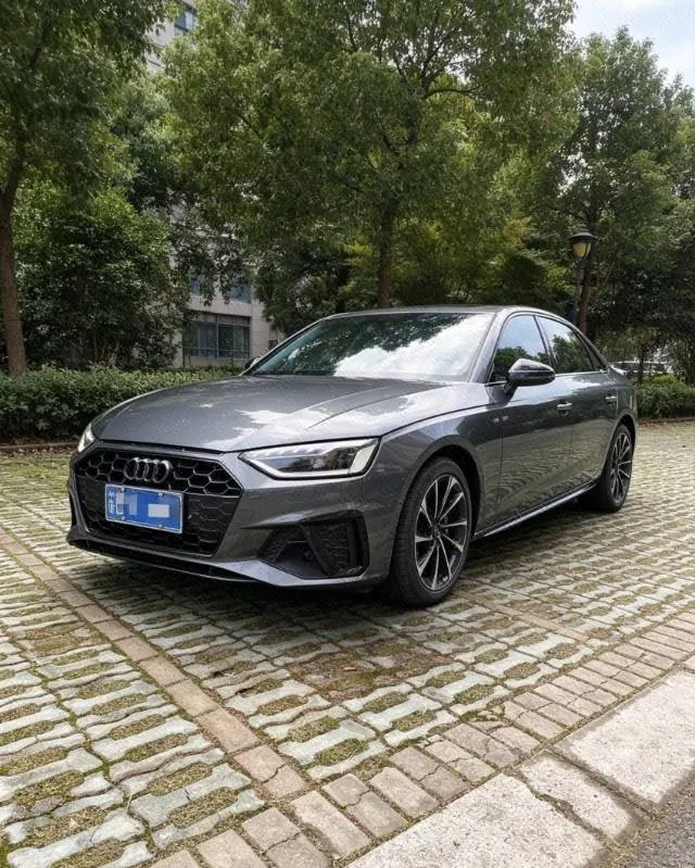 Audi 2022 A4L 2.0TFSI 40TFSI Deluxe Dynamic Automatic - View 1