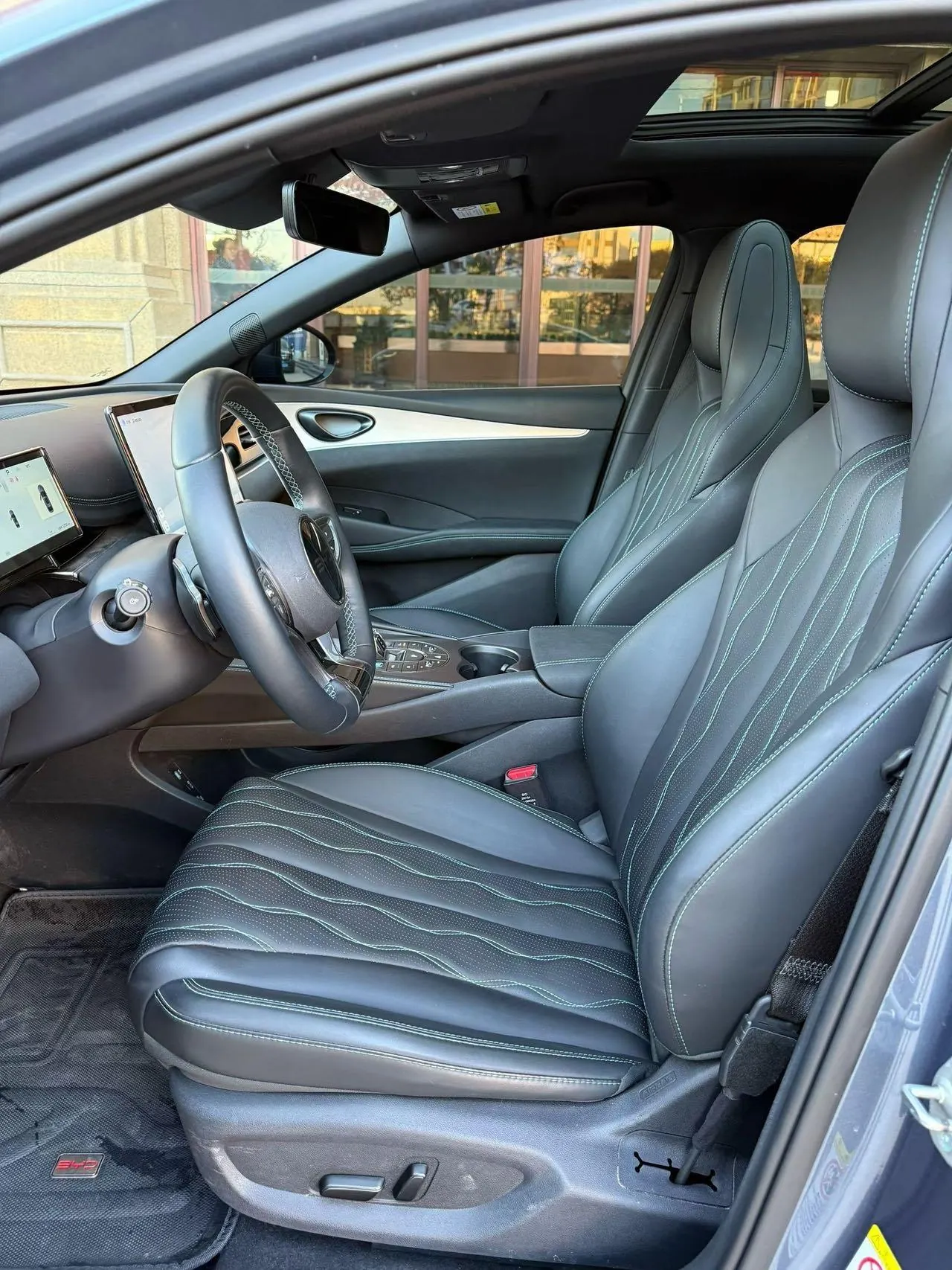 BYD 2025 seals 06 DM-i 1.5 stepless smart driving version 120KM flagship automatic gear 2