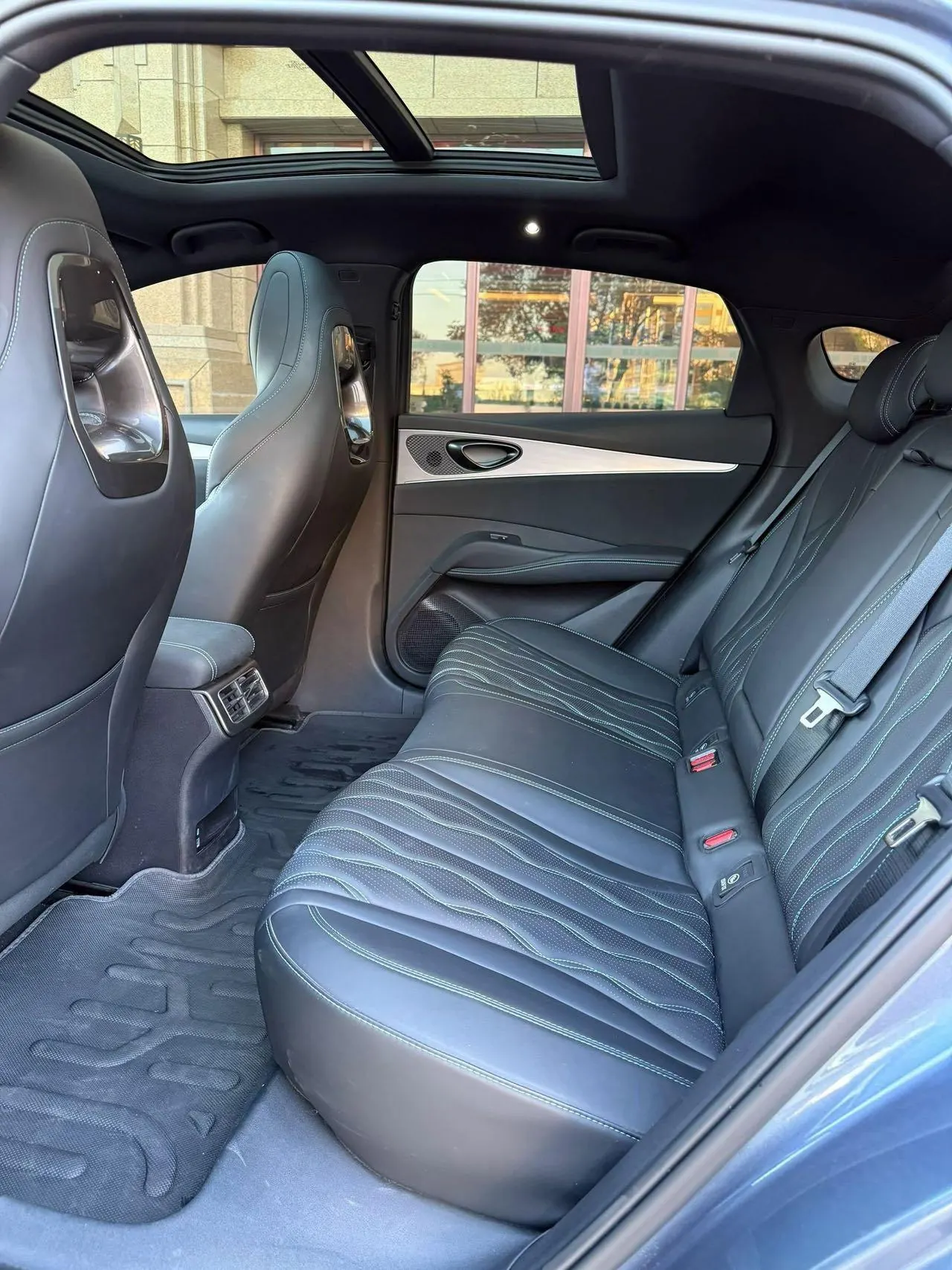 BYD 2025 seals 06 DM-i 1.5 stepless smart driving version 120KM flagship automatic gear 3