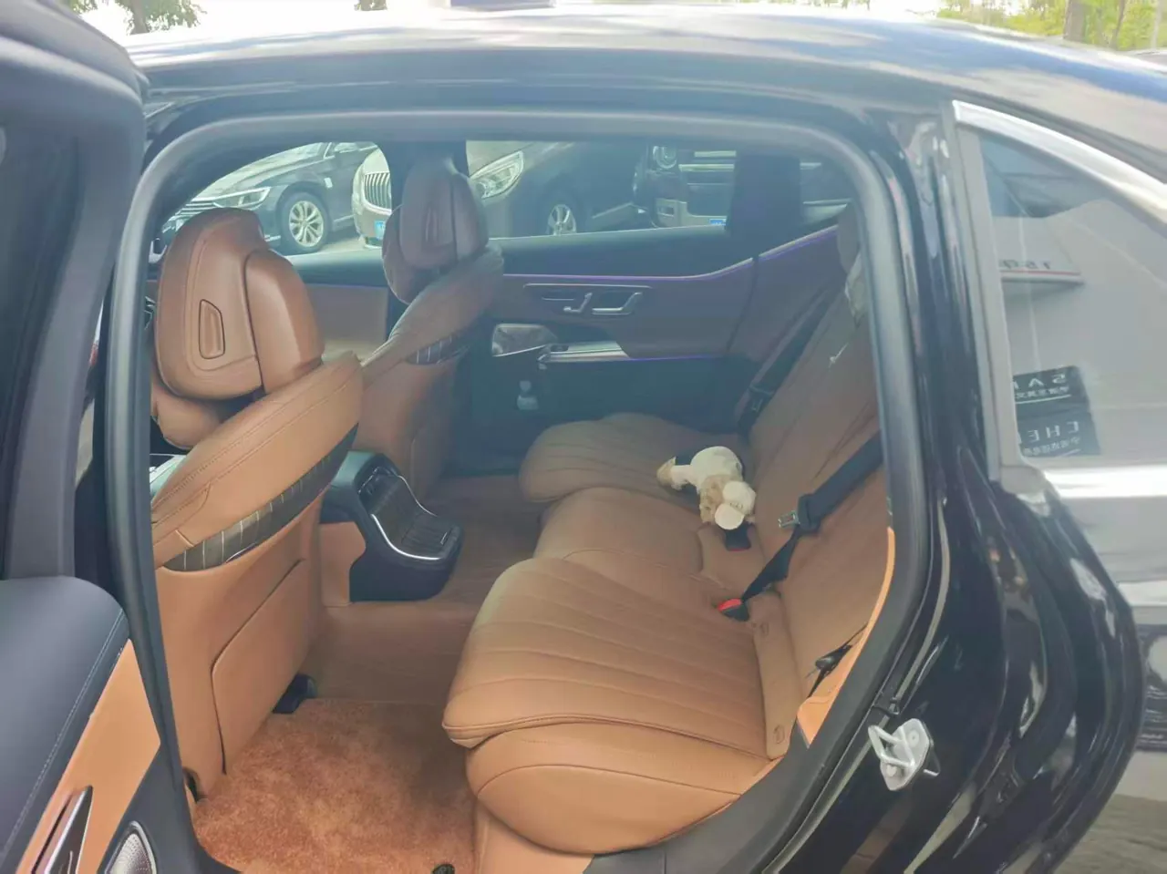 Mercedes Benz E Class 2025 E 300 L 48V 2.0T Luxury Automatic Gear 5