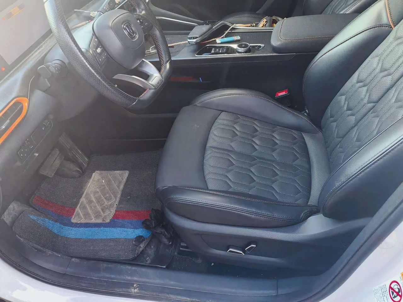 ChangAn 2022 UNI-T 1.5T honorable automatic gear 4