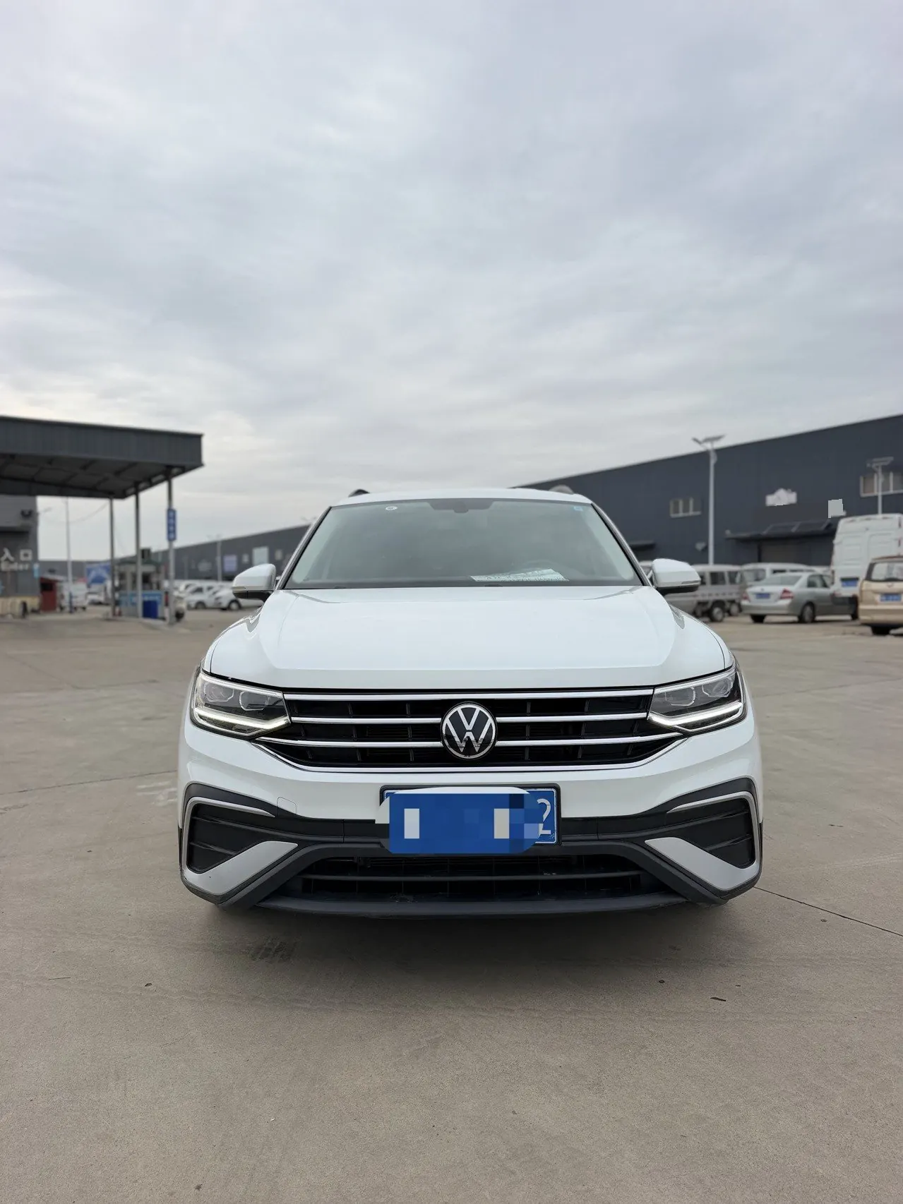 Volkswagen 2022 Tiguan L 2.0TSI 330TSI Two-Drive Smart Edition Automatic Gear 2
