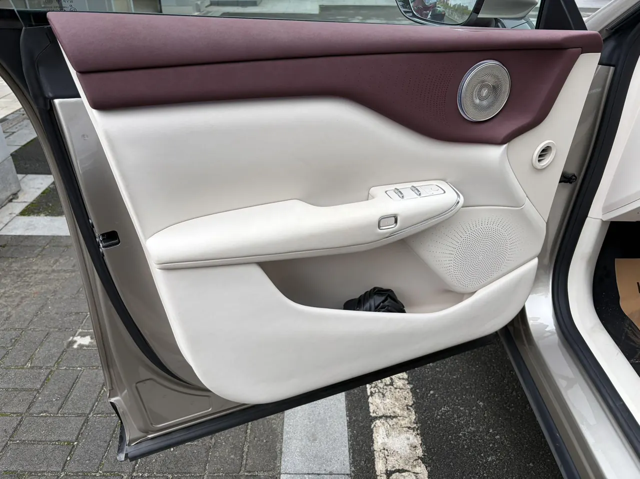 Voyah 2025 bosom friends rear drive dry Kun version of automatic gear 3