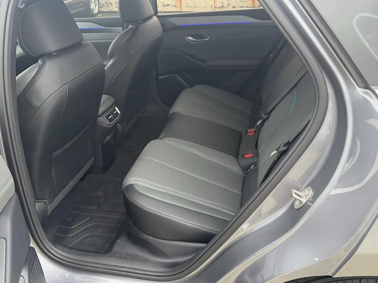 BYD 2025 Qin L EV 545KM cloud chariot type automatic gear 4