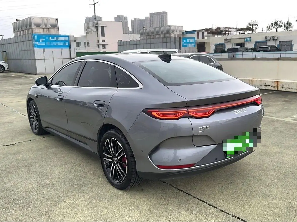 BYD 2025 Qin L EV 545KM cloud chariot type automatic gear 7