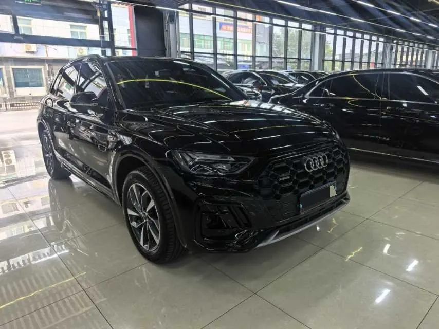 Audi 2025 Q5L 2.0TFSI 40TFSI 45th Anniversary Collection Edition Quattro Deluxe Dynamic Automatic 3