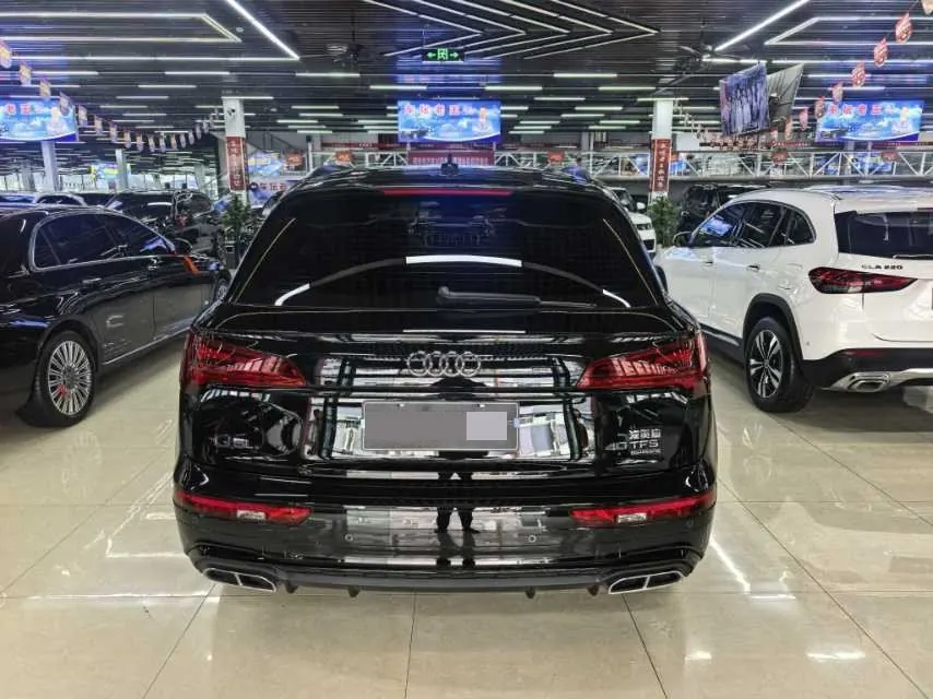 Audi 2025 Q5L 2.0TFSI 40TFSI 45th Anniversary Collection Edition Quattro Deluxe Dynamic Automatic 8