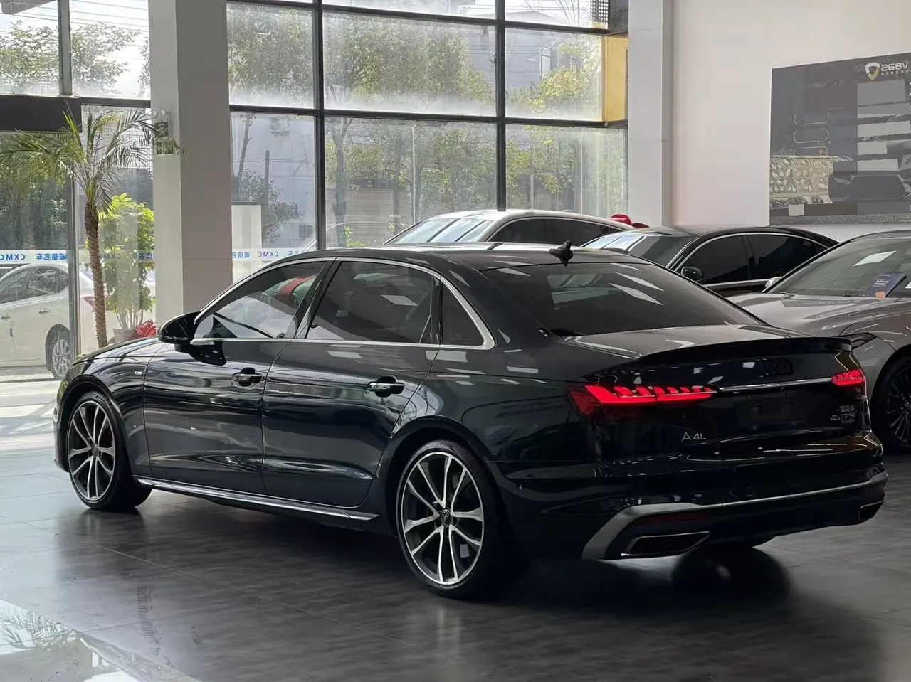 Audi 2020 A4L 2.0TFSI 45TFSI Quattro Selected Dynamic Automatic 8