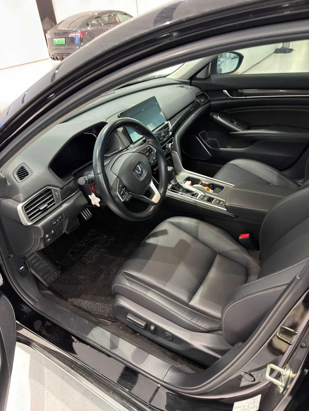 Honda 2022 10th Generation Accord 1.5T Stepless 260TURBO Magic Night Premium Edition Automatic Gear 9