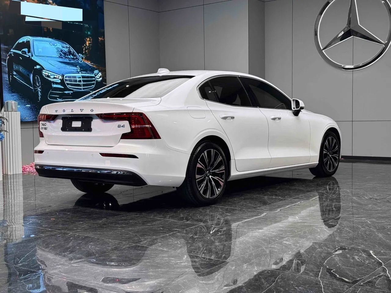 Volvo 2025 S60 48V 2.0T B4 Zhiyuan Deluxe Edition Automatic Gear 7