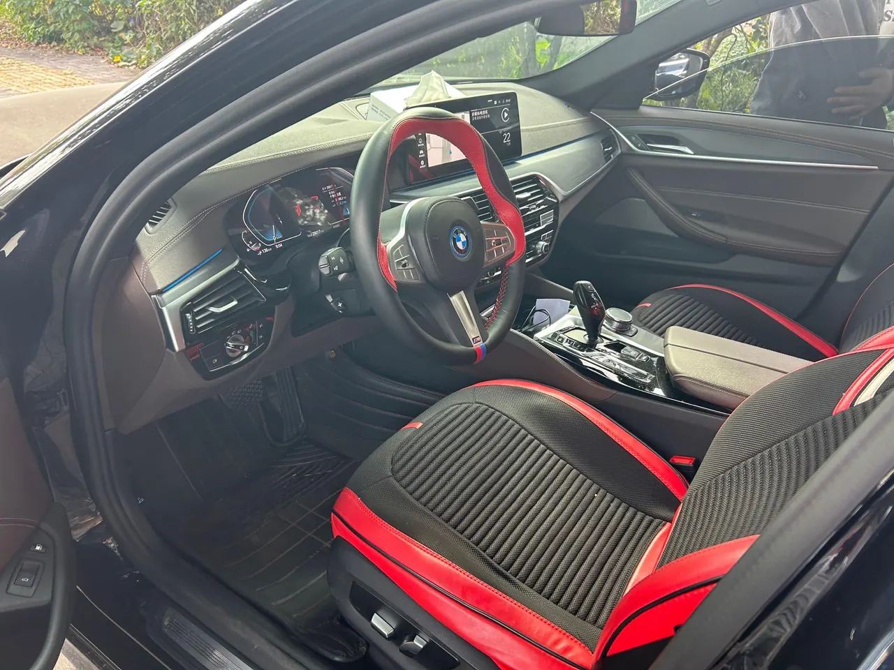 BMW 5 series new energy 2022 535Le 2.0T M sports suit (change 2) automatic gear 5