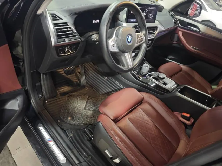 BMW 2022 iX3 Creat Collar Automatic 2