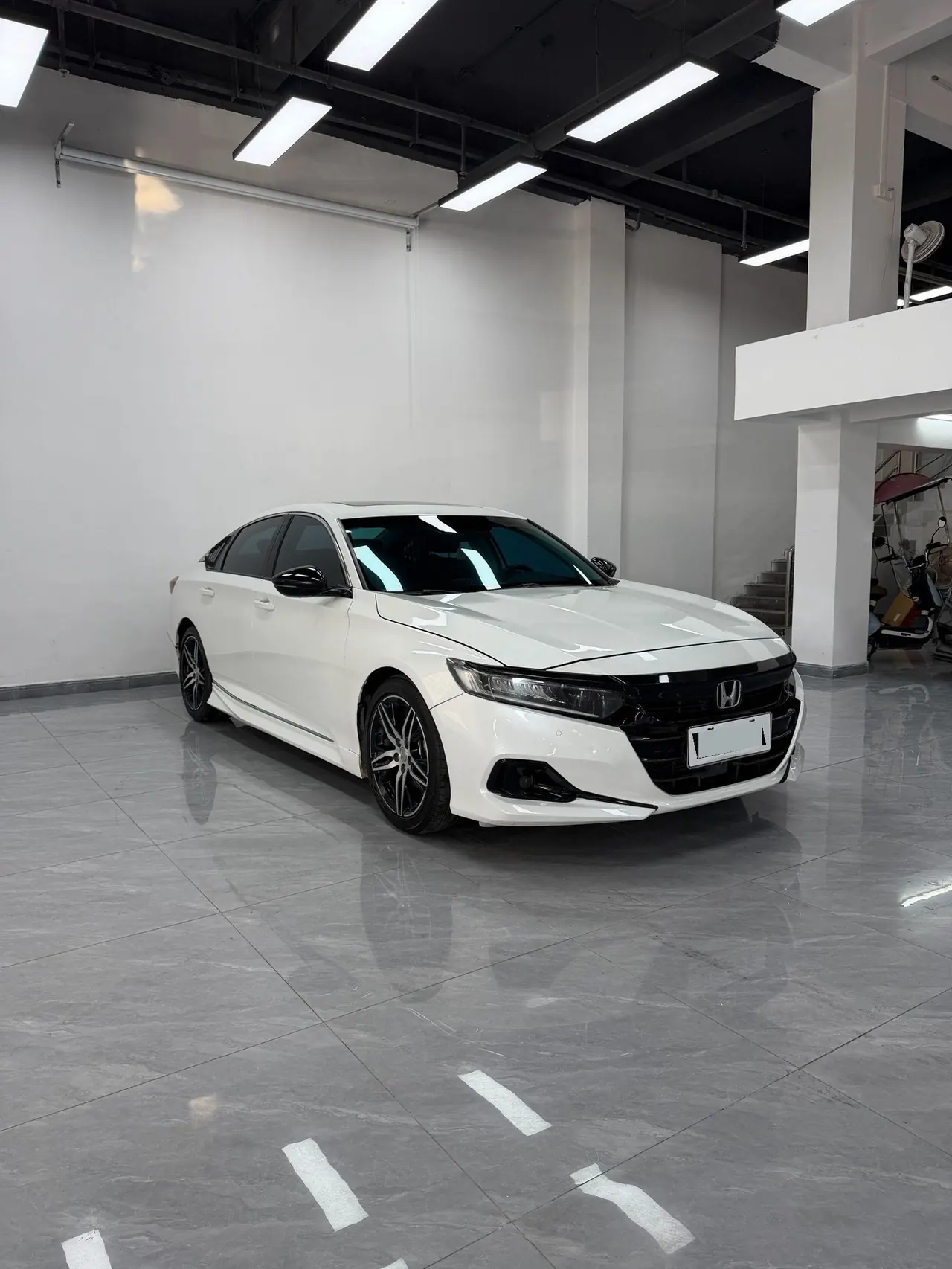Honda 2022 10th Generation Accord 1.5T Stepless 260TURBO Magic Night Premium Edition Automatic Gear 3