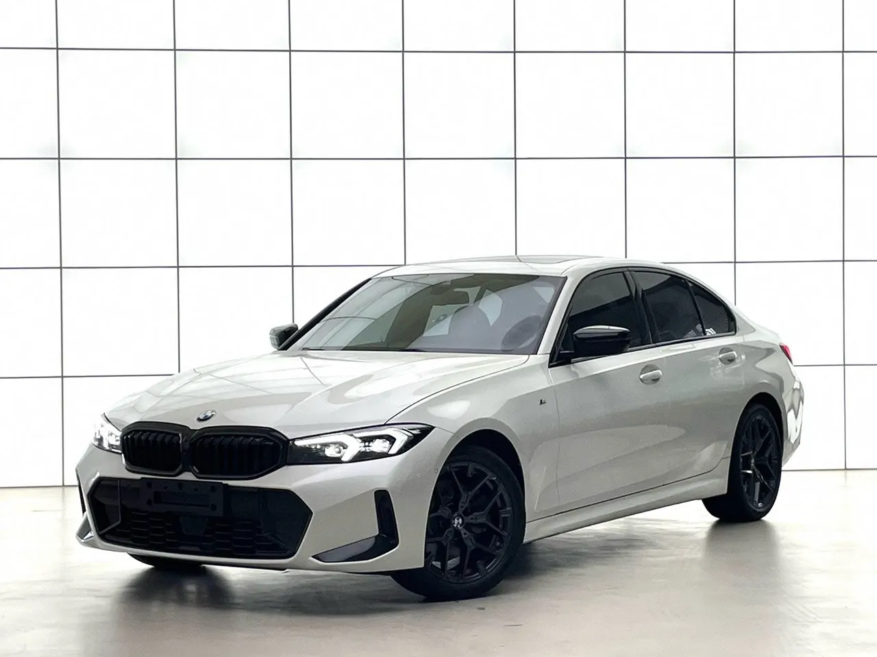 BMW 3 Series 2026 330i 2.0T M Sports Obsidian Night Suit Automatic Gear - View 1