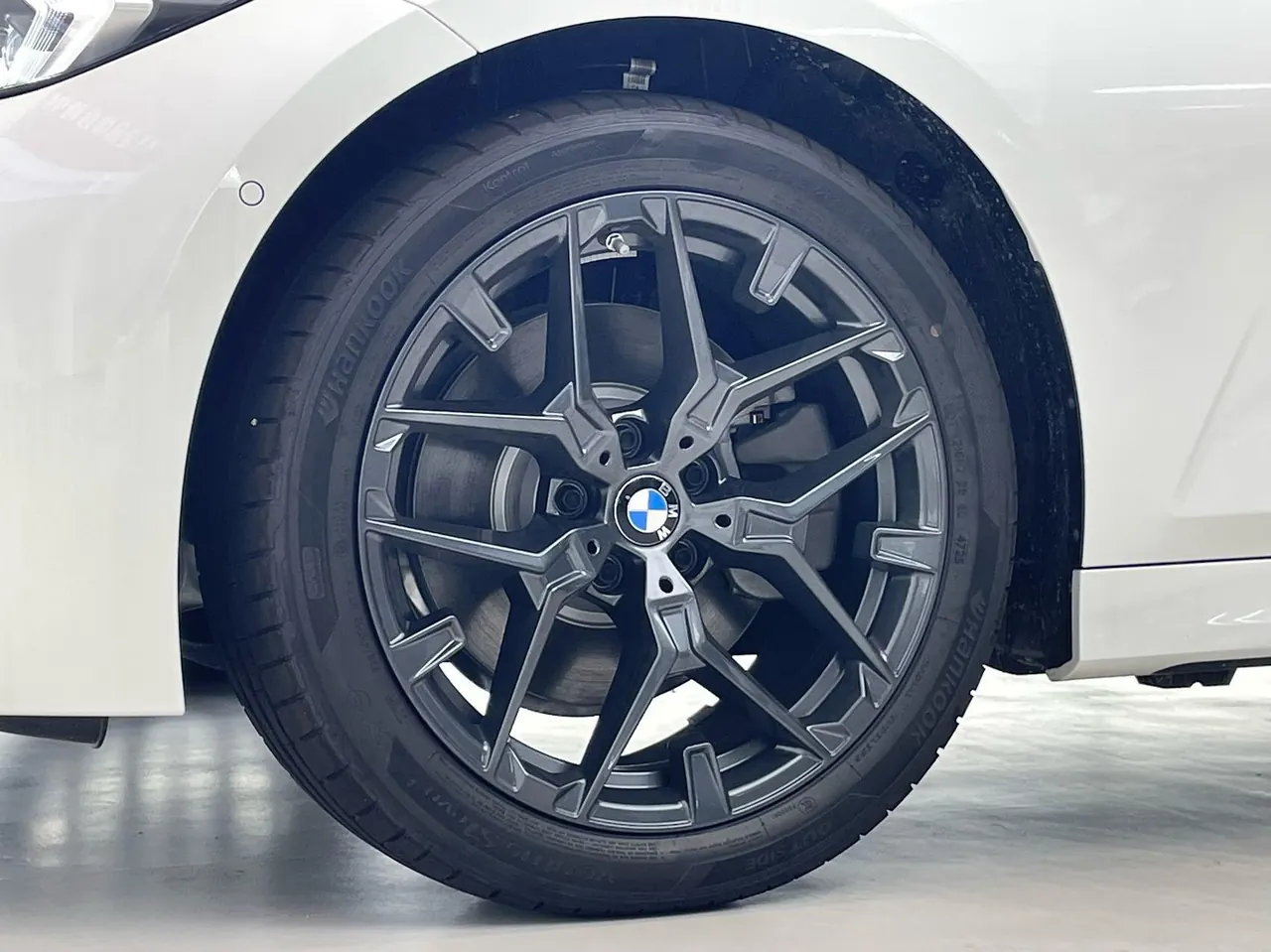 BMW 3 Series 2026 330i 2.0T M Sports Obsidian Night Suit Automatic Gear 12