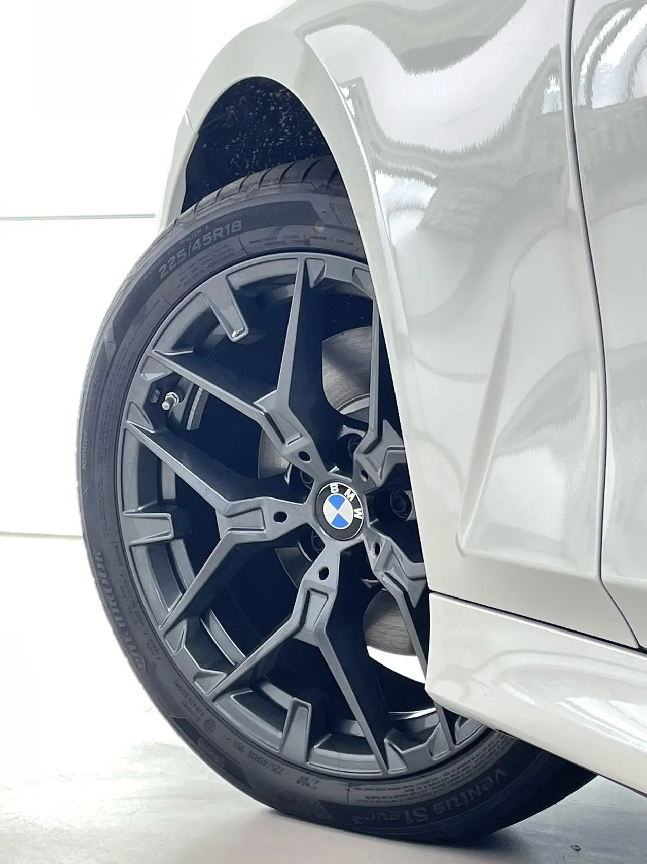 BMW 3 Series 2026 330i 2.0T M Sports Obsidian Night Suit Automatic Gear 8