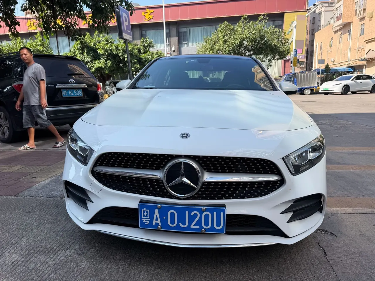 Mercedes Benz Class A 2022 A 200 L 1.3T Dynamic Automatic 8