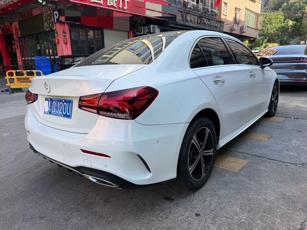 Mercedes Benz Class A 2022 A 200 L 1.3T Dynamic Automatic 9
