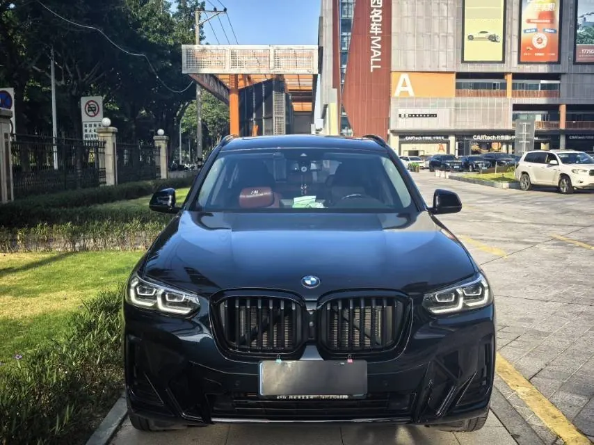 BMW 2022 X3 xDrive30i 2.0T exclusive M obsidian night set (modified) automatic gear 2