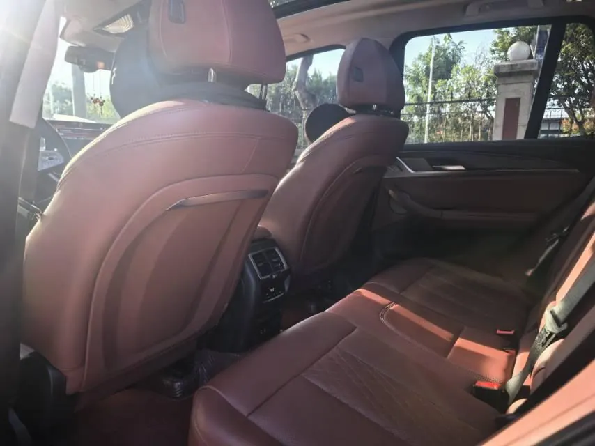 BMW 2022 X3 xDrive30i 2.0T exclusive M obsidian night set (modified) automatic gear 5