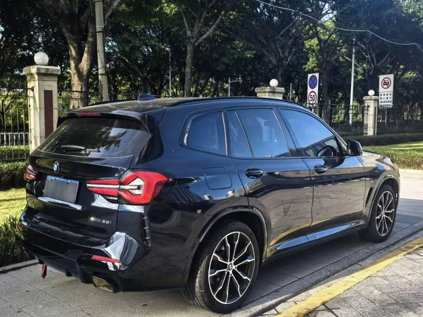 BMW 2022 X3 xDrive30i 2.0T exclusive M obsidian night set (modified) automatic gear 9