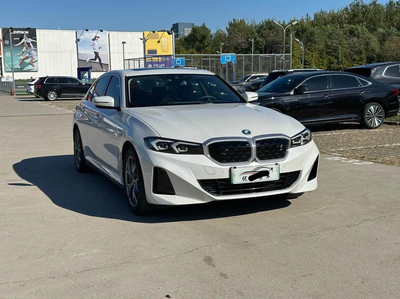 BMW 2022 i3 eDrive 35L automatic gear 3