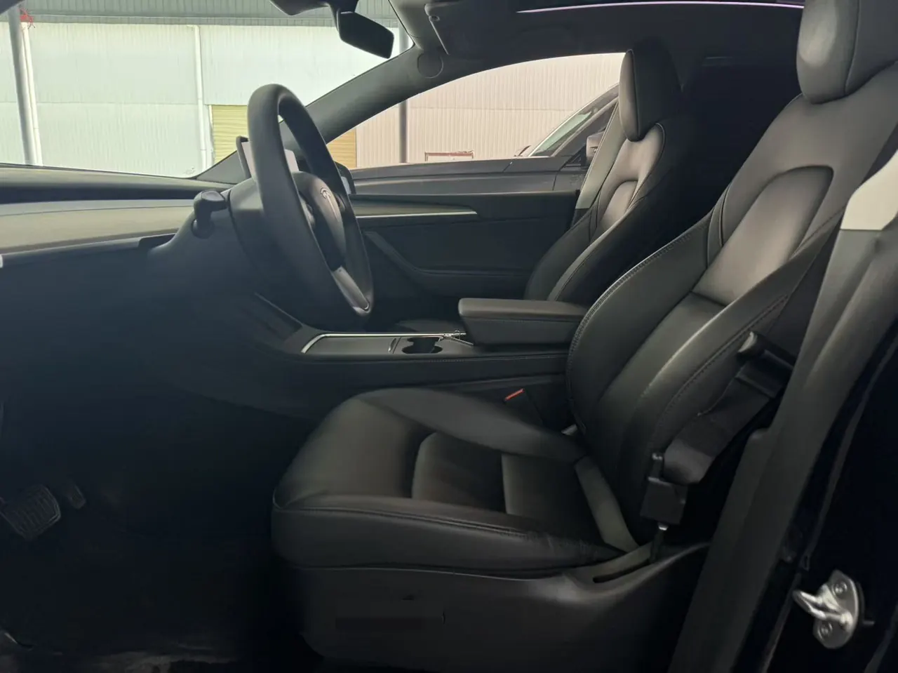 Tesla 2022 Model Y rear-wheel drive version automatic transmission 4
